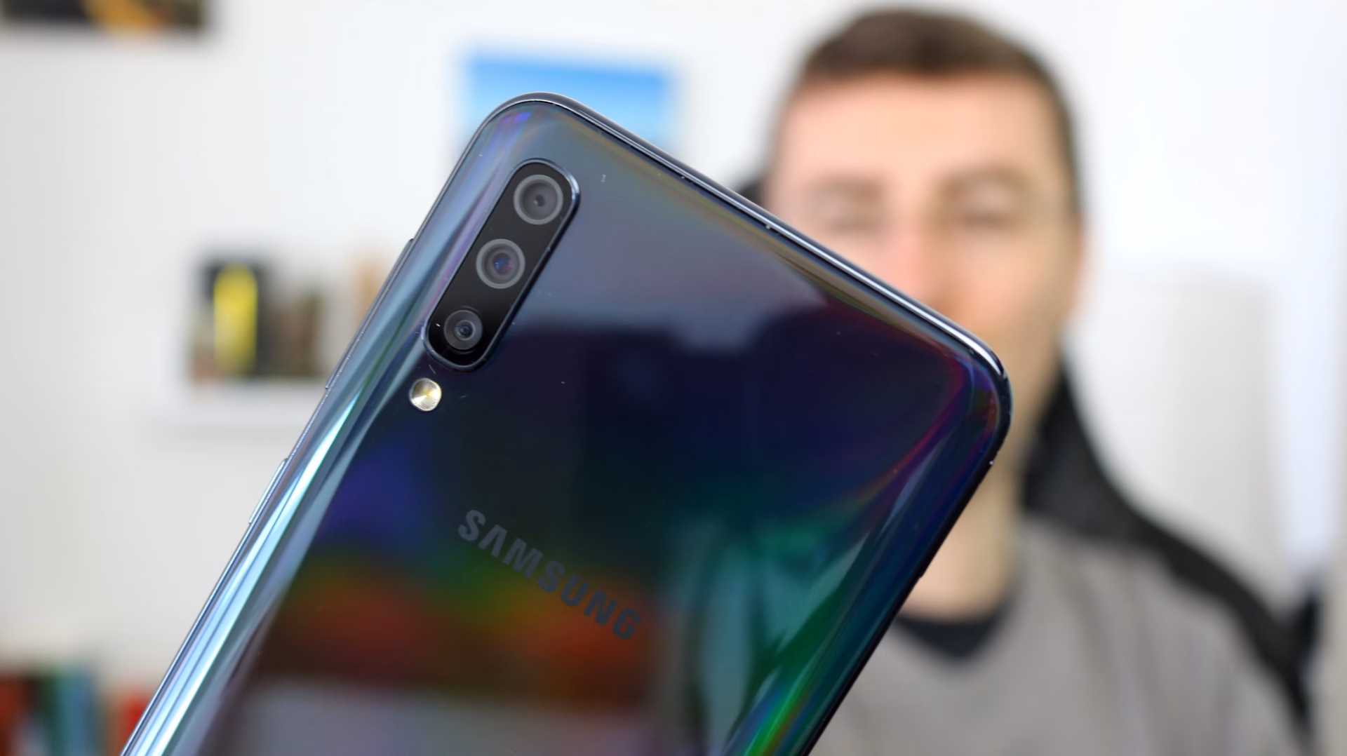 Welche Kameraauflösung hat das Galaxy A50?