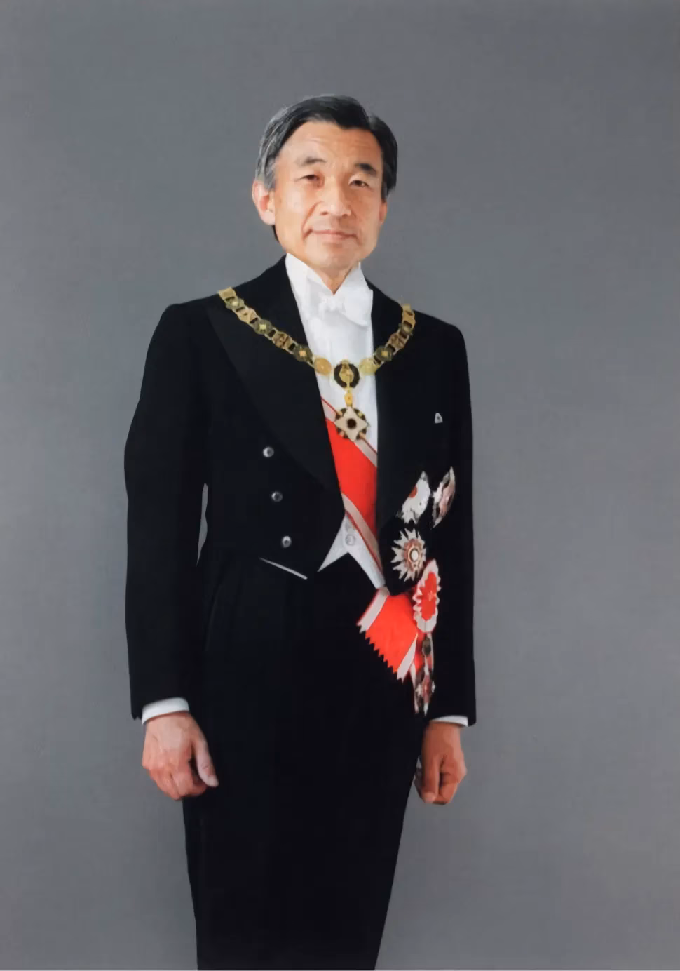 Did the emperor of Japan go to the Queen's funeral?