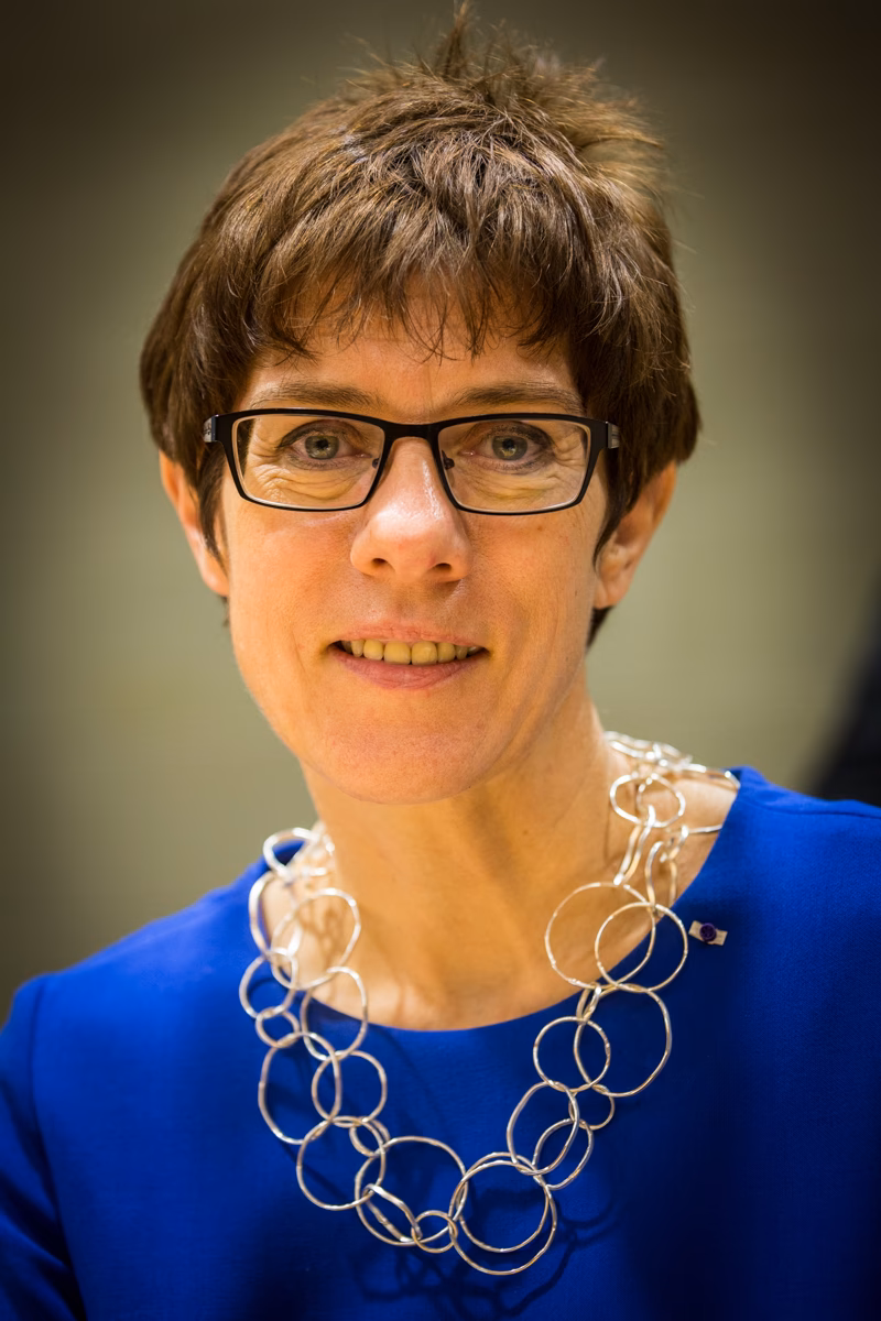Was ist mit Annegret Kramp-Karrenbauer passiert?
