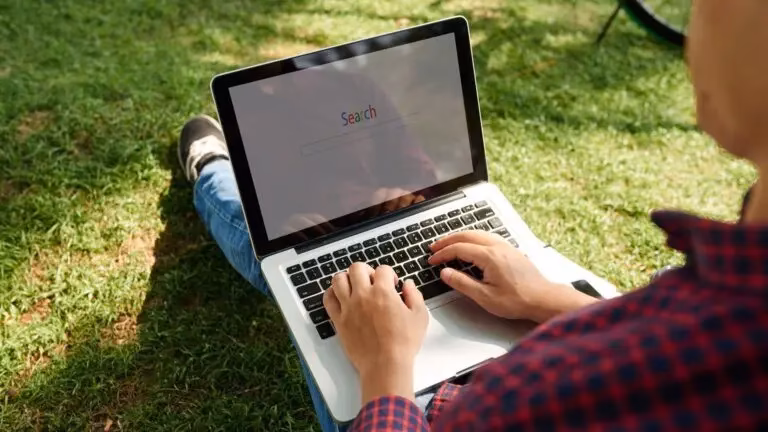 Welcher Bildschirm ist besser, matt oder glänzend?