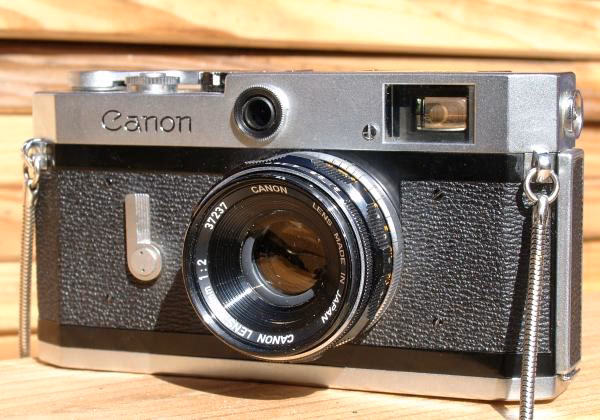 Was ist die älteste Canon-Kamera?