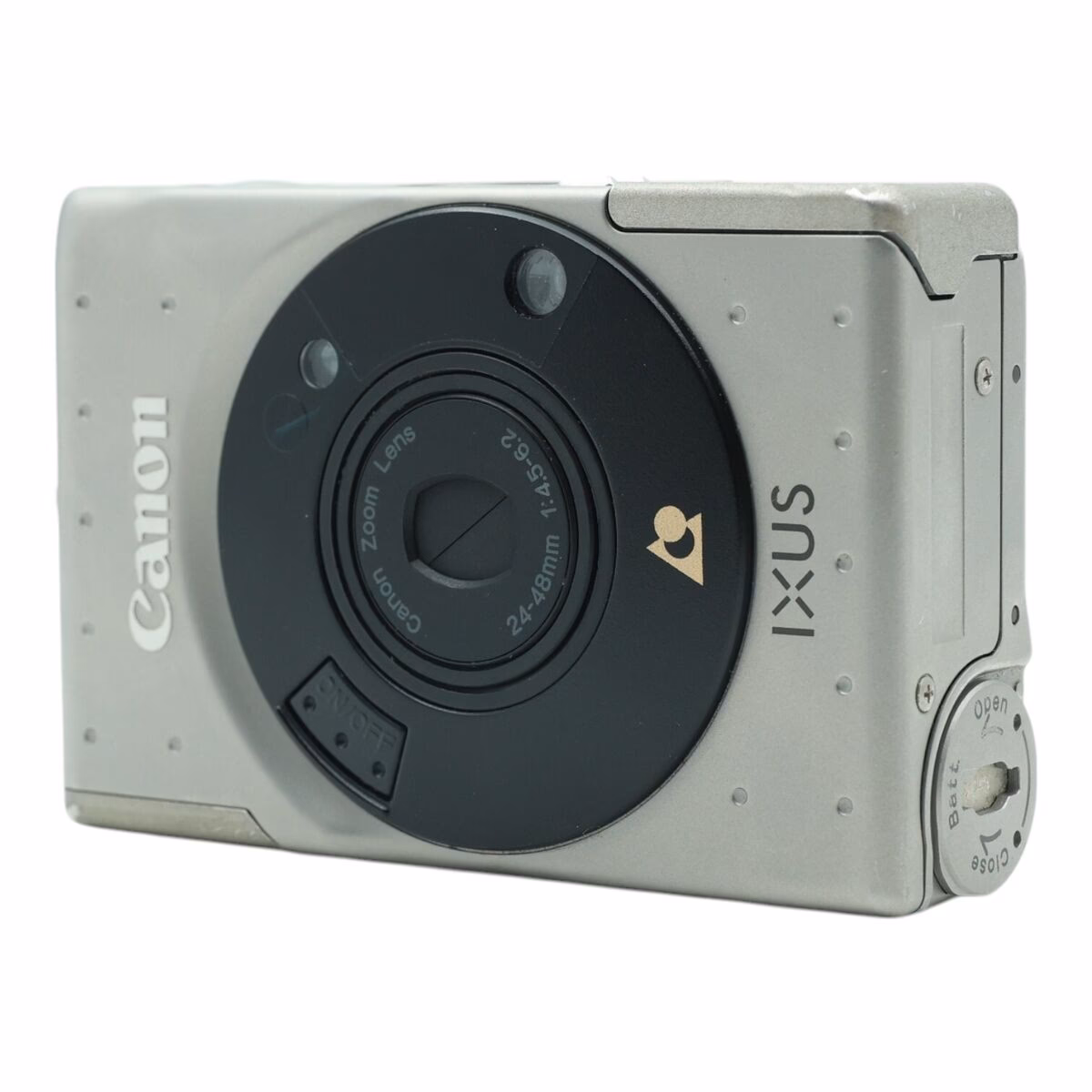 Wie alt ist die Canon IXUS?