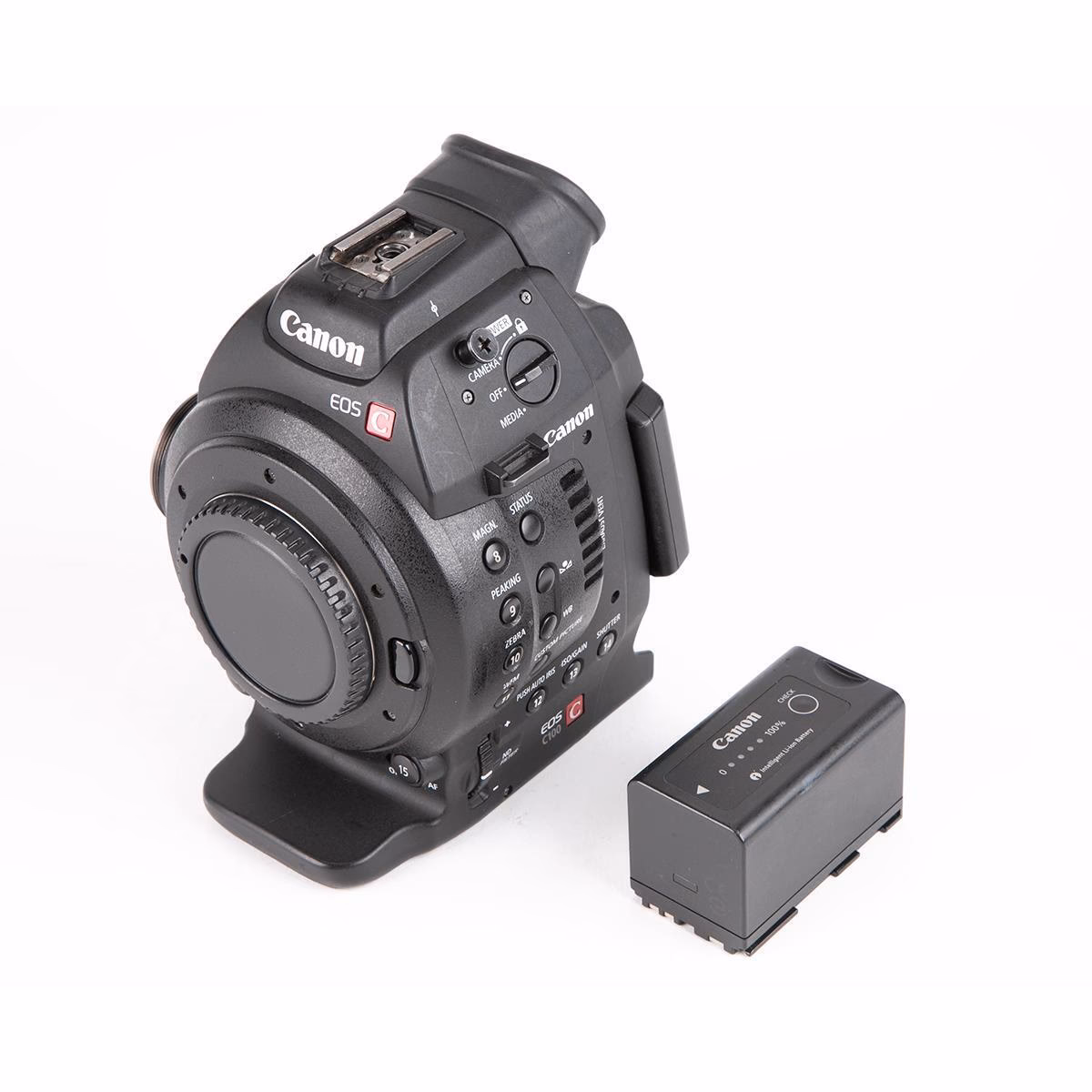 Wie alt ist die Canon C100?