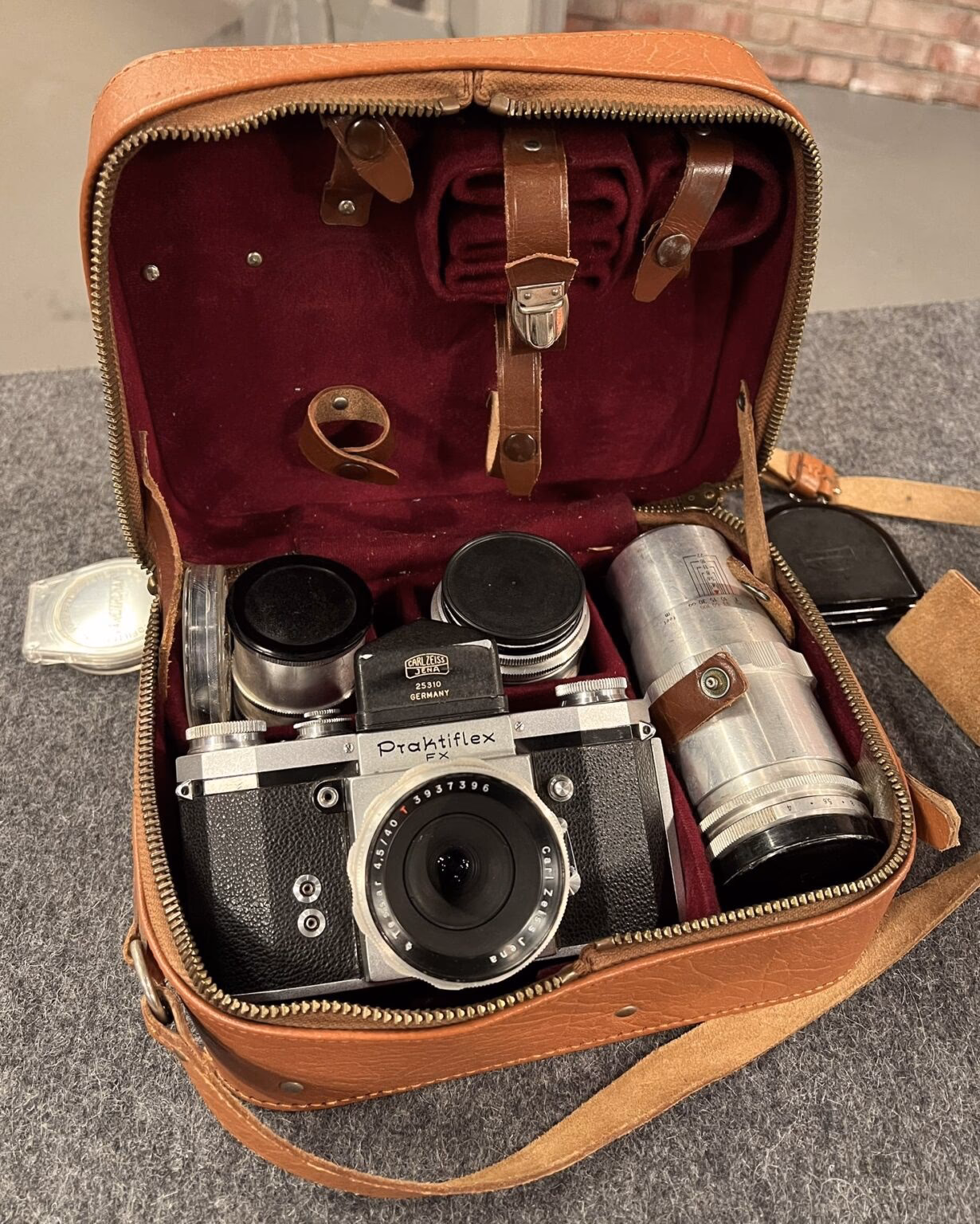 Für was steht Carl Zeiss?