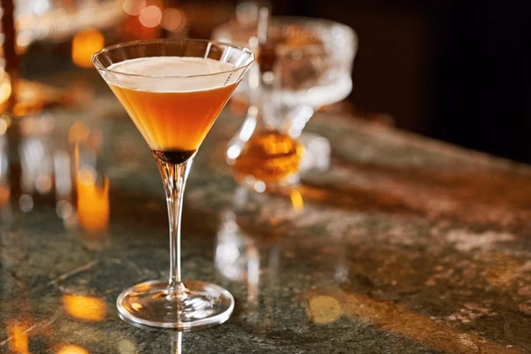 Welche Arten von Cocktailgläsern gibt es?