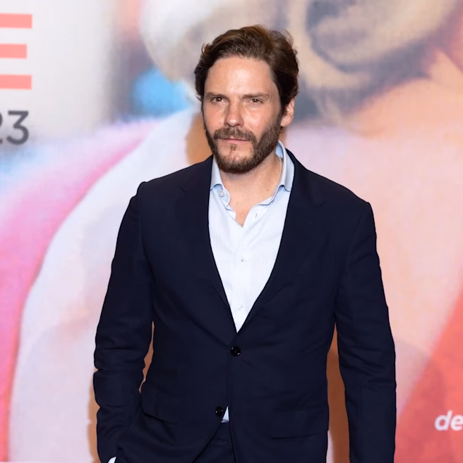 Ist Daniel Brühl Deutscher?