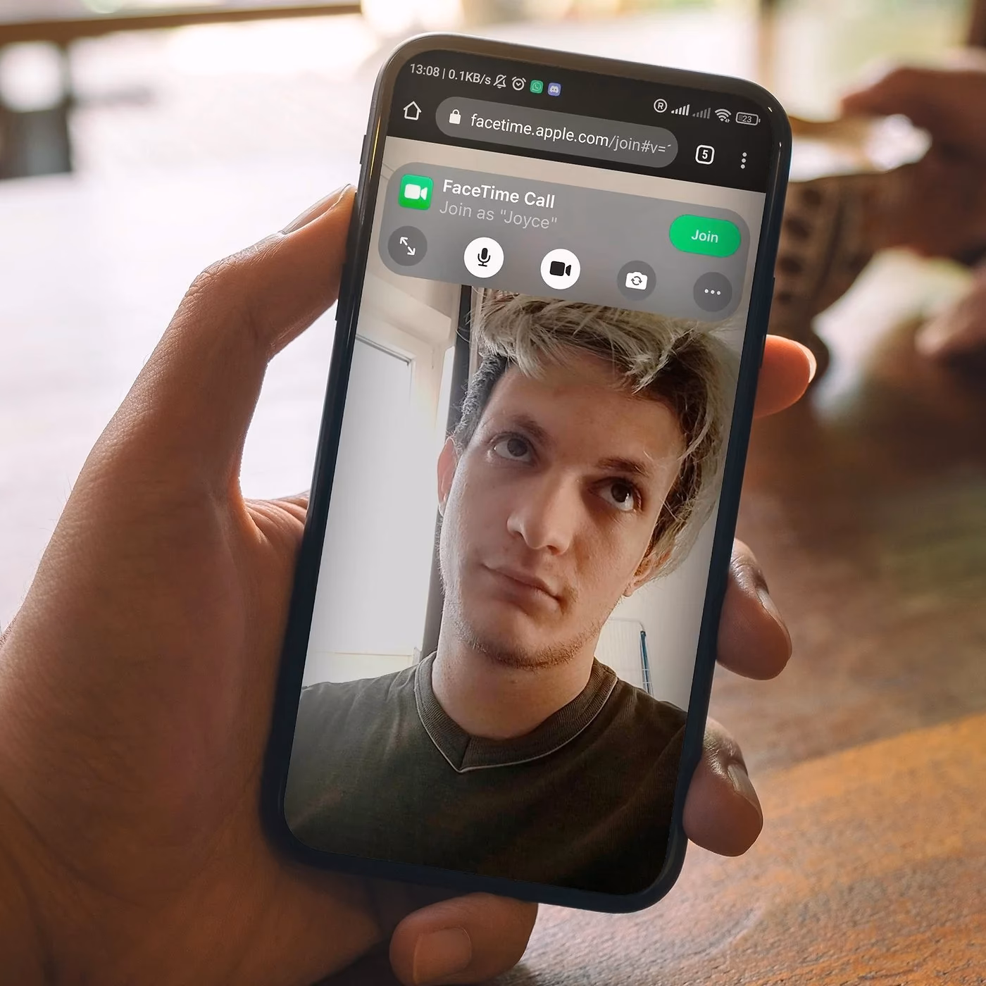 Kann man die Kamera in FaceTime ausschalten?