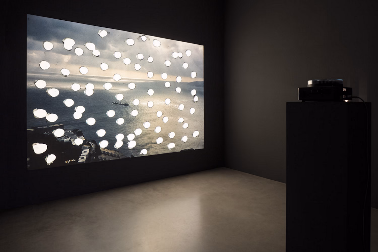 Werden noch Diaprojektoren hergestellt?