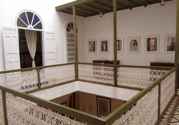 Wie lange dauert der Besuch des YSL-Museums in Marrakesch?