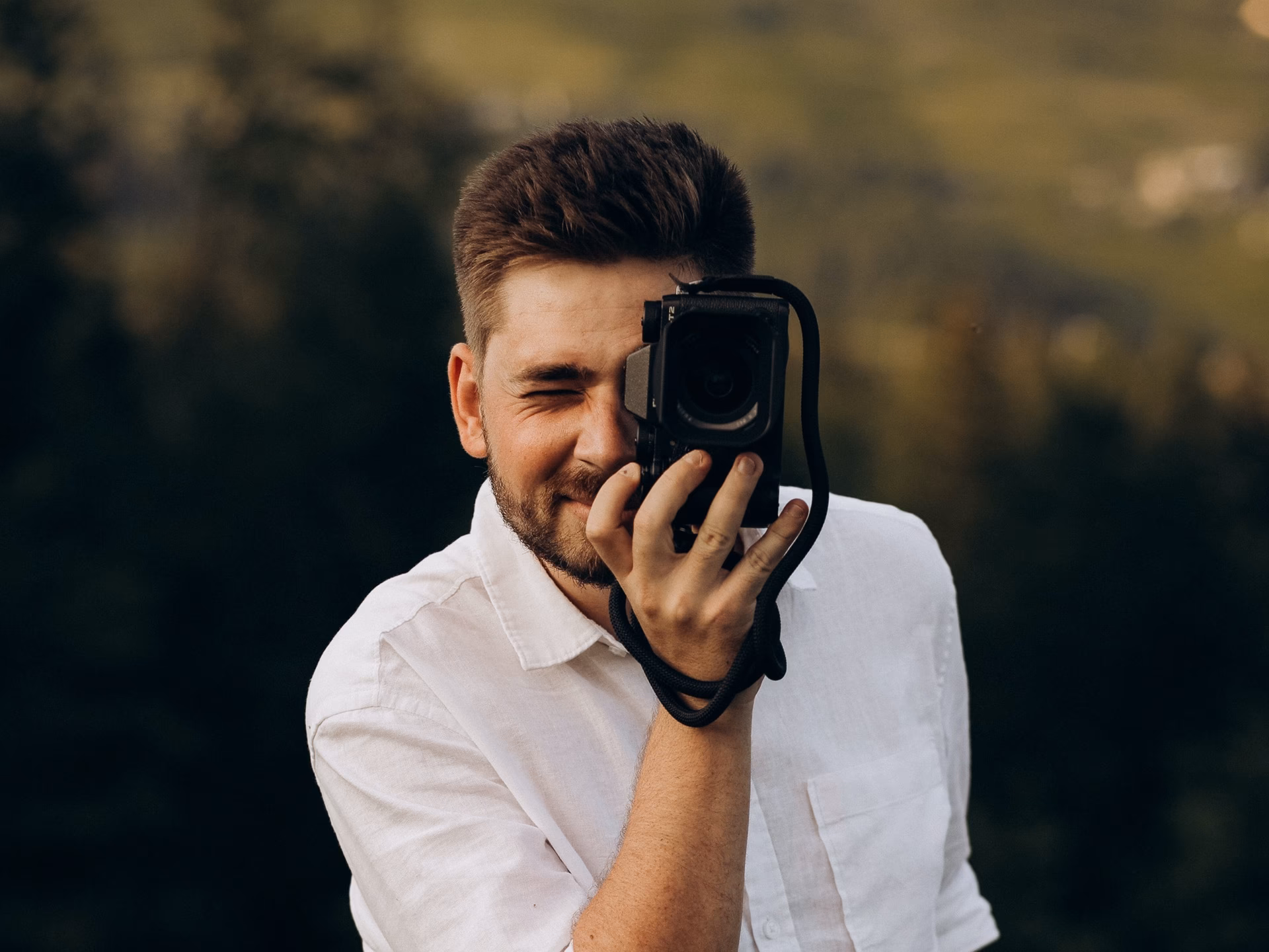 Wie sende ich eine E-Mail an den Fujifilm-Sponsor?