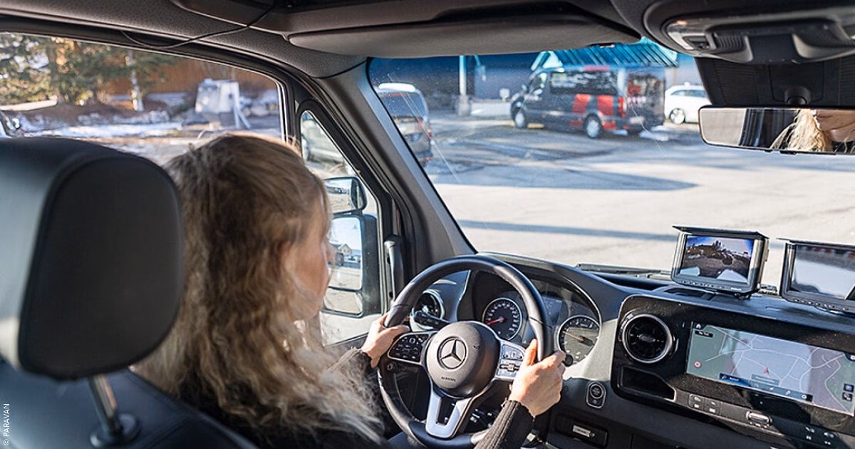 Wie schnell darf ein Fahrschulauto fahren?