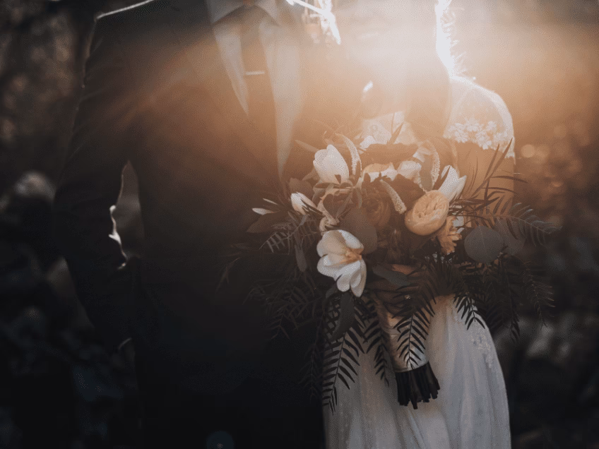 Wie nennt man eine Hochzeit ohne Gäste?