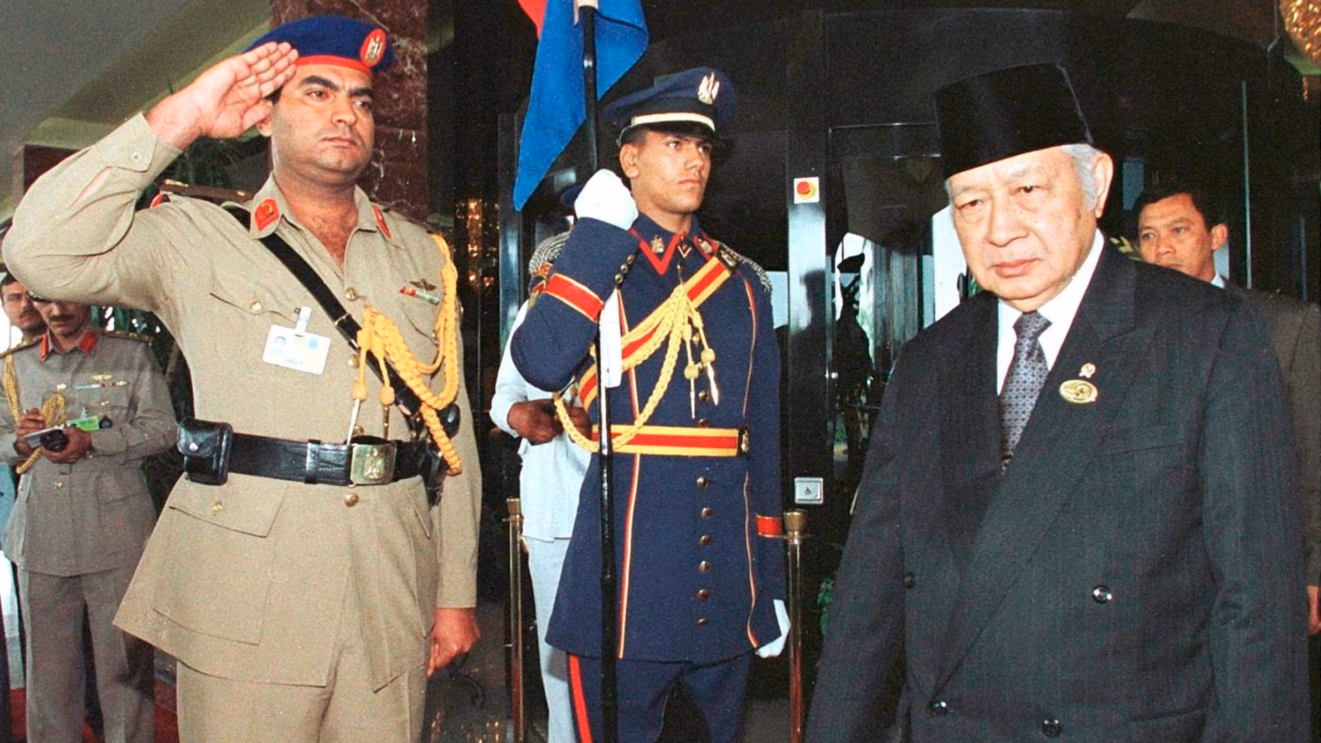 Wie kam Suharto in Indonesien an die Macht?
