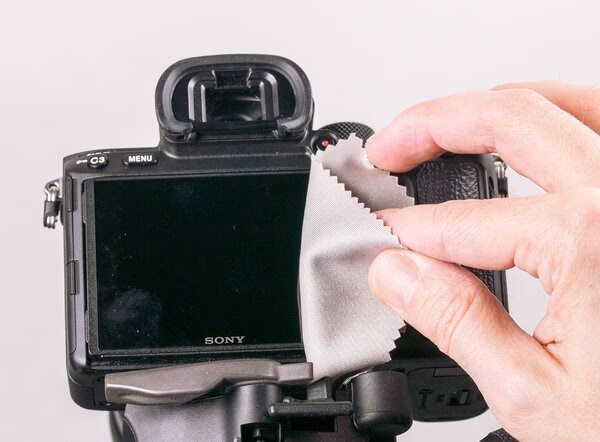 Sollte man eine Kamera mit einem Displayschutz ausstatten?