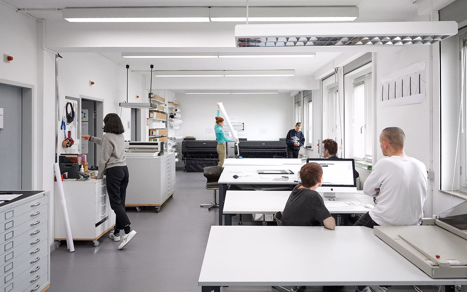 Wie viele Bewerber hat die Kunstakademie Düsseldorf?