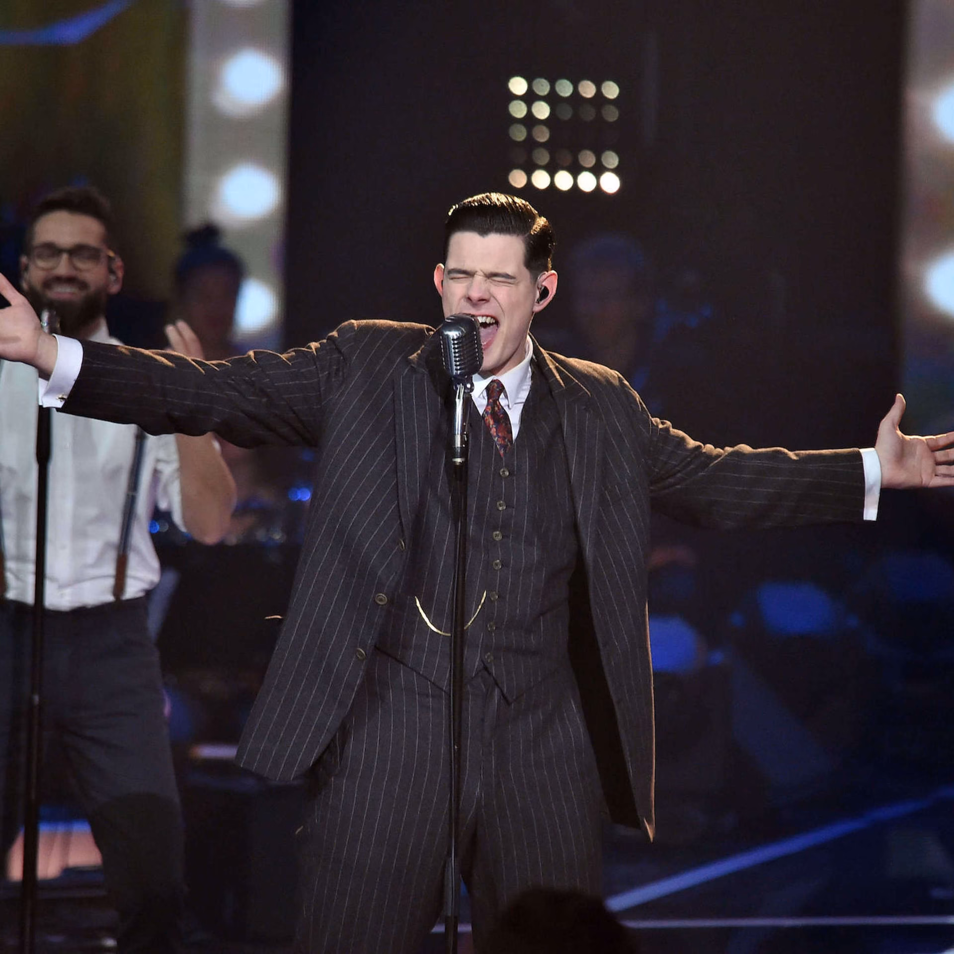 Wie viel wiegt Lukas Rieger?