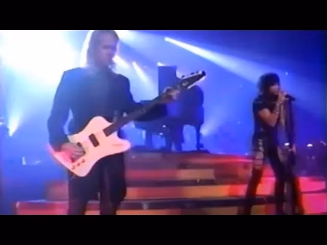 Who originally sang Dream On by Aerosmith?