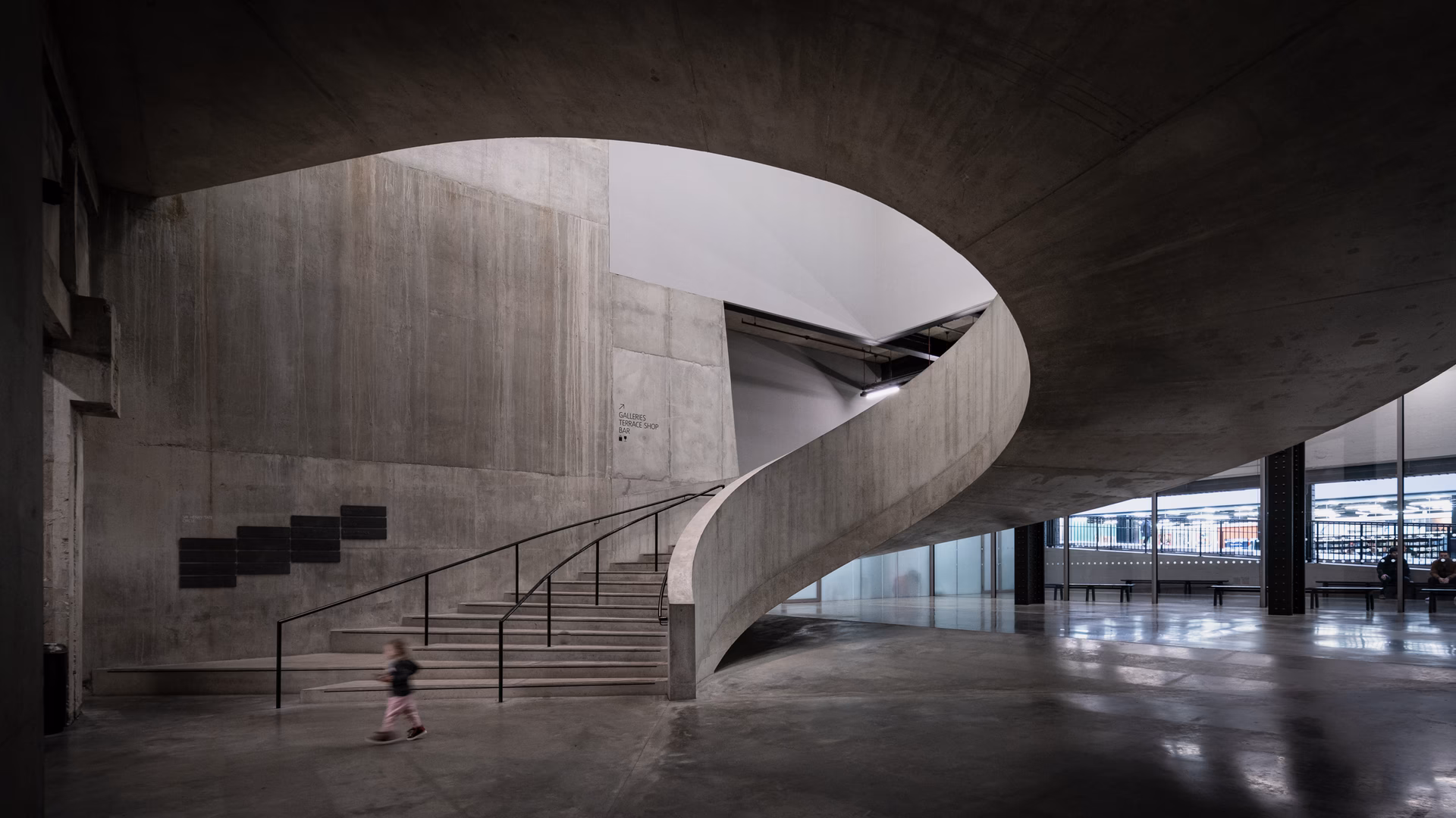 Was ist typisch für moderne Architektur?