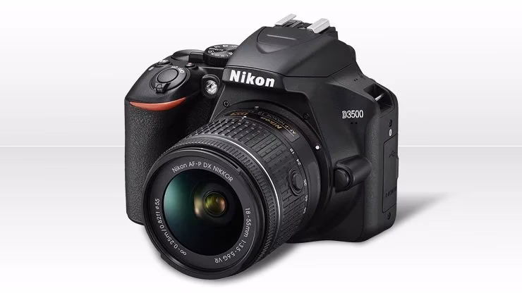 Wie alt ist die Nikon D3500?