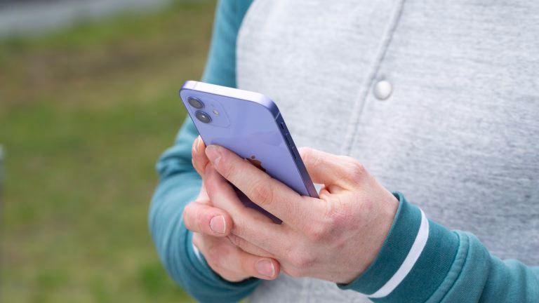 Warum zeigt meine Telefonkamera einen schwarzen Bildschirm an?