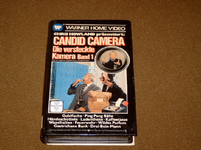 Wo ist Chris Howland begraben?