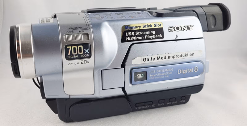 Kann ein Digital-8-Camcorder 8-mm-Kassetten abspielen?