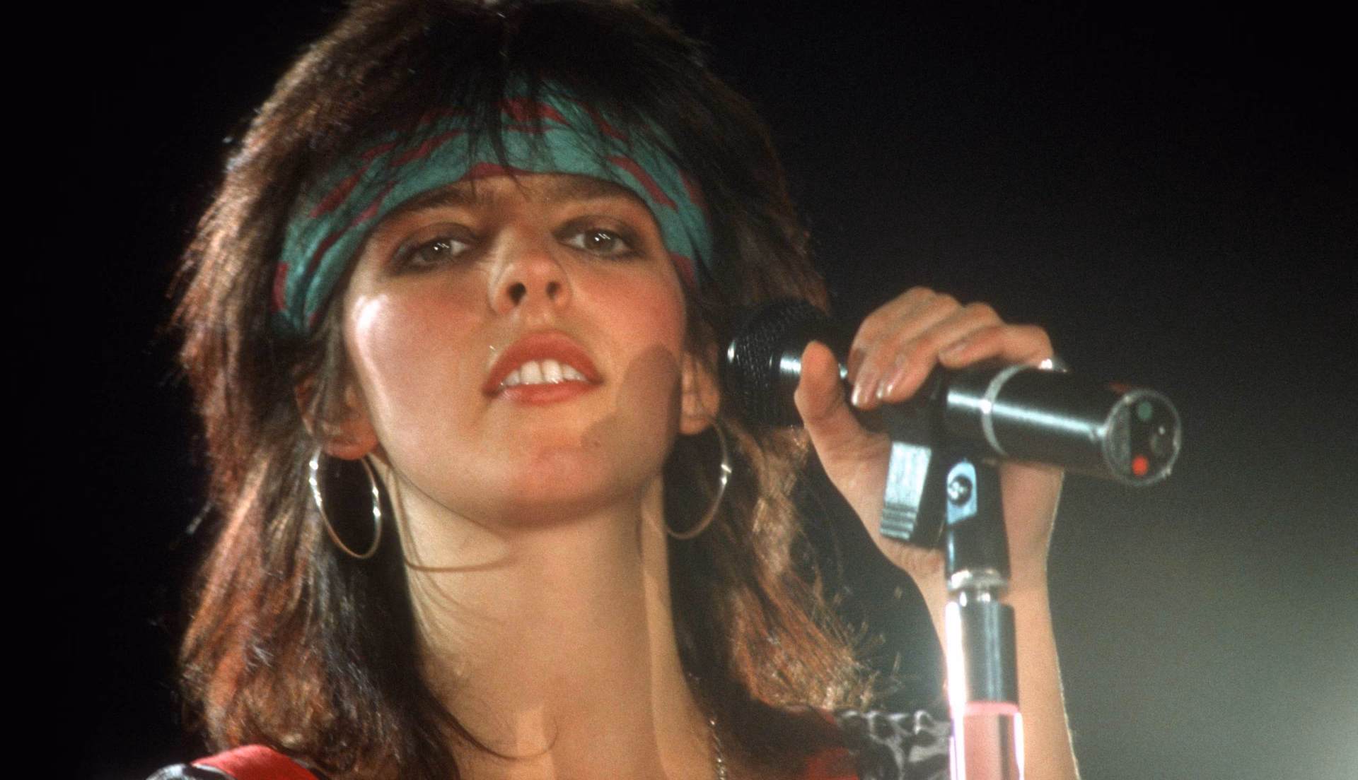 Wie alt ist Nena, die 99 Luftballons gesungen hat?