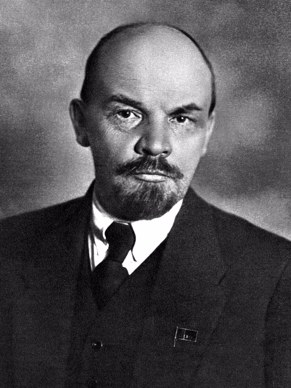 Wie kam Lenin nach Russland?